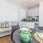 Eden Oceanfront Hideaway بويرتو دي سانتياغو