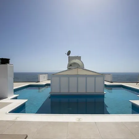 شقة Eden Oceanfront Hideaway